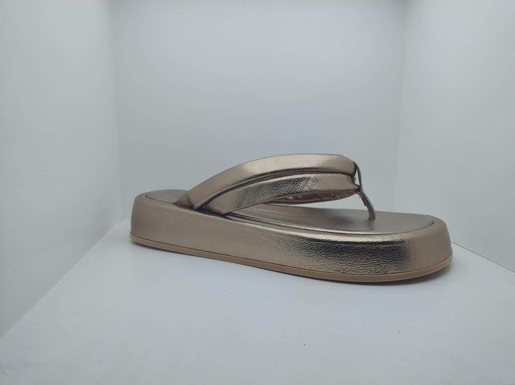 Flat Form - Amora